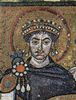 Meister von San Vitale in Ravenna: Chormosaiken in San Vitale in Ravenna, Szene: Kaiser Justinian und Bischof Maximilianus und sein Hof, Detail: Bste des Justinian